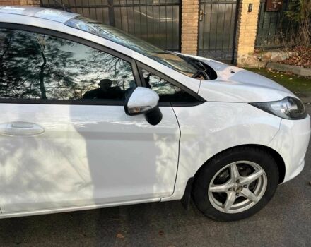 Білий Форд Фієста, об'ємом двигуна 1.2 л та пробігом 170 тис. км за 6290 $, фото 13 на Automoto.ua