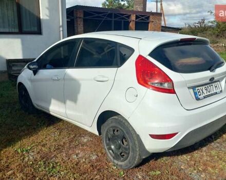 Форд Фієста 2012 у Хмельницькому на Automoto.ua Білий Форд Фієста, об'ємом двигуна 1.25 л та пробігом 123 тис. км за 5700 $, фото 13 на Automoto.ua