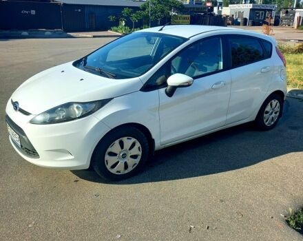 Белый Форд Фиеста, объемом двигателя 1.2 л и пробегом 147 тыс. км за 6200 $, фото 5 на Automoto.ua