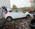 Белый Форд Фиеста, объемом двигателя 1.4 л и пробегом 255 тыс. км за 2000 $, фото 1 на Automoto.ua