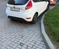 Белый Форд Фиеста, объемом двигателя 1.24 л и пробегом 210 тыс. км за 5400 $, фото 2 на Automoto.ua