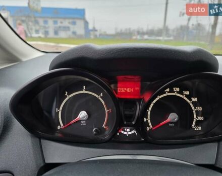 Белый Форд Фиеста, объемом двигателя 1.4 л и пробегом 32 тыс. км за 7600 $, фото 21 на Automoto.ua