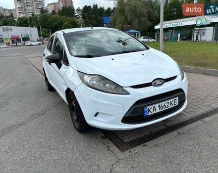 Білий Форд Фієста, об'ємом двигуна 1.24 л та пробігом 180 тис. км за 5500 $, фото 9 на Automoto.ua