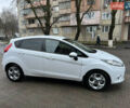 Белый Форд Фиеста, объемом двигателя 1.4 л и пробегом 170 тыс. км за 7800 $, фото 5 на Automoto.ua
