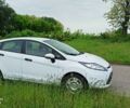 Білий Форд Фієста, об'ємом двигуна 1.6 л та пробігом 70 тис. км за 6700 $, фото 2 на Automoto.ua