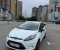 Білий Форд Фієста, об'ємом двигуна 1.2 л та пробігом 266 тис. км за 4800 $, фото 3 на Automoto.ua
