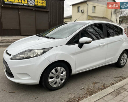 Білий Форд Фієста, об'ємом двигуна 1.4 л та пробігом 225 тис. км за 5900 $, фото 12 на Automoto.ua