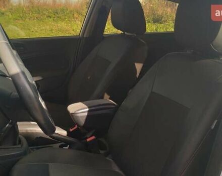 Форд Фієста 2012 у Хмельницькому на Automoto.ua Білий Форд Фієста, об'ємом двигуна 1.25 л та пробігом 123 тис. км за 5700 $, фото 16 на Automoto.ua