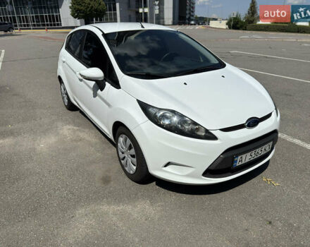 Білий Форд Фієста, об'ємом двигуна 1.4 л та пробігом 115 тис. км за 6500 $, фото 6 на Automoto.ua