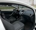 Белый Форд Фиеста, объемом двигателя 1.4 л и пробегом 240 тыс. км за 5700 $, фото 4 на Automoto.ua