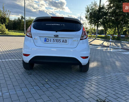 Белый Форд Фиеста, объемом двигателя 1.56 л и пробегом 157 тыс. км за 6650 $, фото 4 на Automoto.ua