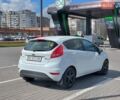 Белый Форд Фиеста, объемом двигателя 1.4 л и пробегом 157 тыс. км за 7800 $, фото 5 на Automoto.ua