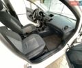 Белый Форд Фиеста, объемом двигателя 1.24 л и пробегом 182 тыс. км за 3700 $, фото 6 на Automoto.ua