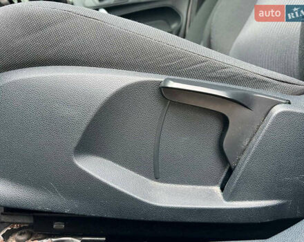 Білий Форд Фієста, об'ємом двигуна 1.2 л та пробігом 140 тис. км за 6990 $, фото 19 на Automoto.ua