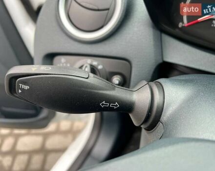 Білий Форд Фієста, об'ємом двигуна 1.2 л та пробігом 140 тис. км за 6990 $, фото 25 на Automoto.ua