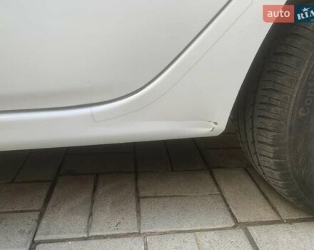 Форд Фиеста 2012 в Полтаве на Automoto.ua Белый Форд Фиеста, объемом двигателя 1.25 л и пробегом 51 тыс. км за 7199 $, фото 14 на Automoto.ua