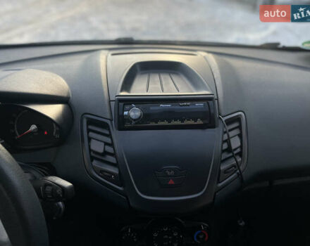 Белый Форд Фиеста, объемом двигателя 1.24 л и пробегом 209 тыс. км за 6499 $, фото 24 на Automoto.ua