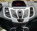 Белый Форд Фиеста, объемом двигателя 1.24 л и пробегом 192 тыс. км за 5700 $, фото 17 на Automoto.ua