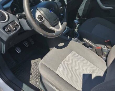 Белый Форд Фиеста, объемом двигателя 1.25 л и пробегом 170 тыс. км за 6200 $, фото 8 на Automoto.ua