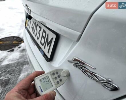 Білий Форд Фієста, об'ємом двигуна 1.25 л та пробігом 53 тис. км за 6400 $, фото 29 на Automoto.ua