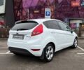 Білий Форд Фієста, об'ємом двигуна 1.39 л та пробігом 150 тис. км за 6990 $, фото 7 на Automoto.ua