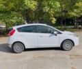 Білий Форд Фієста, об'ємом двигуна 1.39 л та пробігом 138 тис. км за 6200 $, фото 1 на Automoto.ua