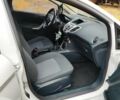 Белый Форд Фиеста, объемом двигателя 1.24 л и пробегом 190 тыс. км за 6400 $, фото 2 на Automoto.ua