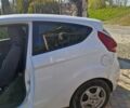 Белый Форд Фиеста, объемом двигателя 1.4 л и пробегом 319 тыс. км за 5700 $, фото 4 на Automoto.ua