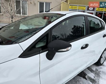 Білий Форд Фієста, об'ємом двигуна 1.25 л та пробігом 53 тис. км за 6400 $, фото 17 на Automoto.ua