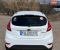 Білий Форд Фієста, об'ємом двигуна 1.39 л та пробігом 180 тис. км за 5500 $, фото 2 на Automoto.ua