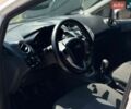 Білий Форд Фієста, об'ємом двигуна 1.3 л та пробігом 250 тис. км за 4800 $, фото 4 на Automoto.ua