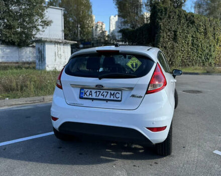 Білий Форд Фієста, об'ємом двигуна 1.6 л та пробігом 157 тис. км за 7800 $, фото 3 на Automoto.ua