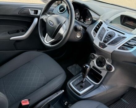 Белый Форд Фиеста, объемом двигателя 1.4 л и пробегом 84 тыс. км за 7100 $, фото 15 на Automoto.ua