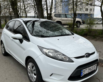 Білий Форд Фієста, об'ємом двигуна 1.4 л та пробігом 225 тис. км за 5900 $, фото 1 на Automoto.ua