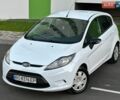 Білий Форд Фієста, об'ємом двигуна 1.39 л та пробігом 125 тис. км за 8350 $, фото 13 на Automoto.ua