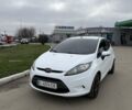 Белый Форд Фиеста, объемом двигателя 1.4 л и пробегом 240 тыс. км за 5700 $, фото 1 на Automoto.ua
