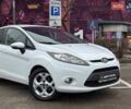 Білий Форд Фієста, об'ємом двигуна 1.39 л та пробігом 150 тис. км за 6990 $, фото 3 на Automoto.ua
