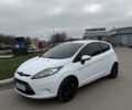 Белый Форд Фиеста, объемом двигателя 1.4 л и пробегом 240 тыс. км за 5700 $, фото 1 на Automoto.ua