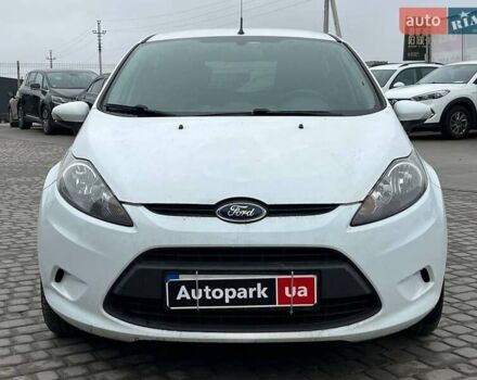 Білий Форд Фієста, об'ємом двигуна 1.2 л та пробігом 140 тис. км за 6990 $, фото 1 на Automoto.ua