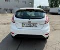 Білий Форд Фієста, об'ємом двигуна 1 л та пробігом 118 тис. км за 4900 $, фото 2 на Automoto.ua