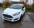 Белый Форд Фиеста, объемом двигателя 1.6 л и пробегом 200 тыс. км за 5800 $, фото 2 на Automoto.ua