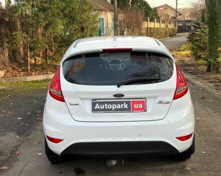 Білий Форд Фієста, об'ємом двигуна 1.2 л та пробігом 170 тис. км за 6290 $, фото 8 на Automoto.ua