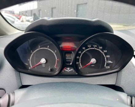 Білий Форд Фієста, об'ємом двигуна 1.2 л та пробігом 140 тис. км за 6990 $, фото 21 на Automoto.ua