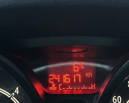 Белый Форд Фиеста, объемом двигателя 1.4 л и пробегом 242 тыс. км за 5999 $, фото 11 на Automoto.ua