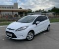 Белый Форд Фиеста, объемом двигателя 1.4 л и пробегом 108 тыс. км за 8000 $, фото 1 на Automoto.ua