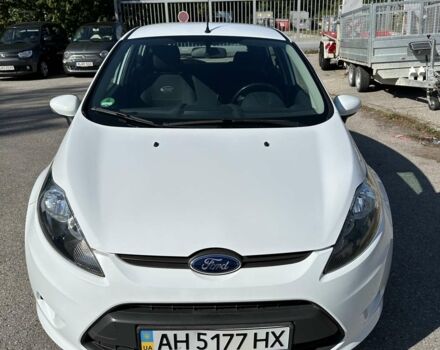 Білий Форд Фієста, об'ємом двигуна 1.25 л та пробігом 81 тис. км за 7000 $, фото 1 на Automoto.ua