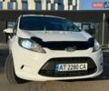 Білий Форд Фієста, об'ємом двигуна 1.4 л та пробігом 250 тис. км за 3800 $, фото 2 на Automoto.ua