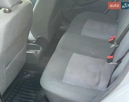 Білий Форд Фієста, об'ємом двигуна 1.2 л та пробігом 170 тис. км за 6290 $, фото 20 на Automoto.ua
