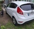 Білий Форд Фієста, об'ємом двигуна 1.2 л та пробігом 231 тис. км за 6500 $, фото 5 на Automoto.ua