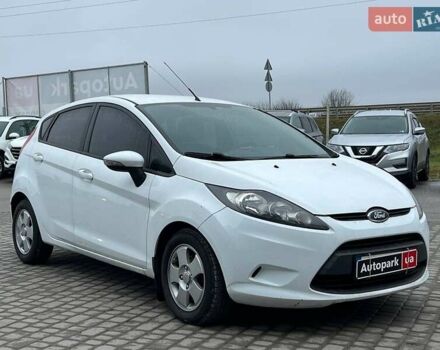 Білий Форд Фієста, об'ємом двигуна 1.2 л та пробігом 140 тис. км за 6990 $, фото 11 на Automoto.ua